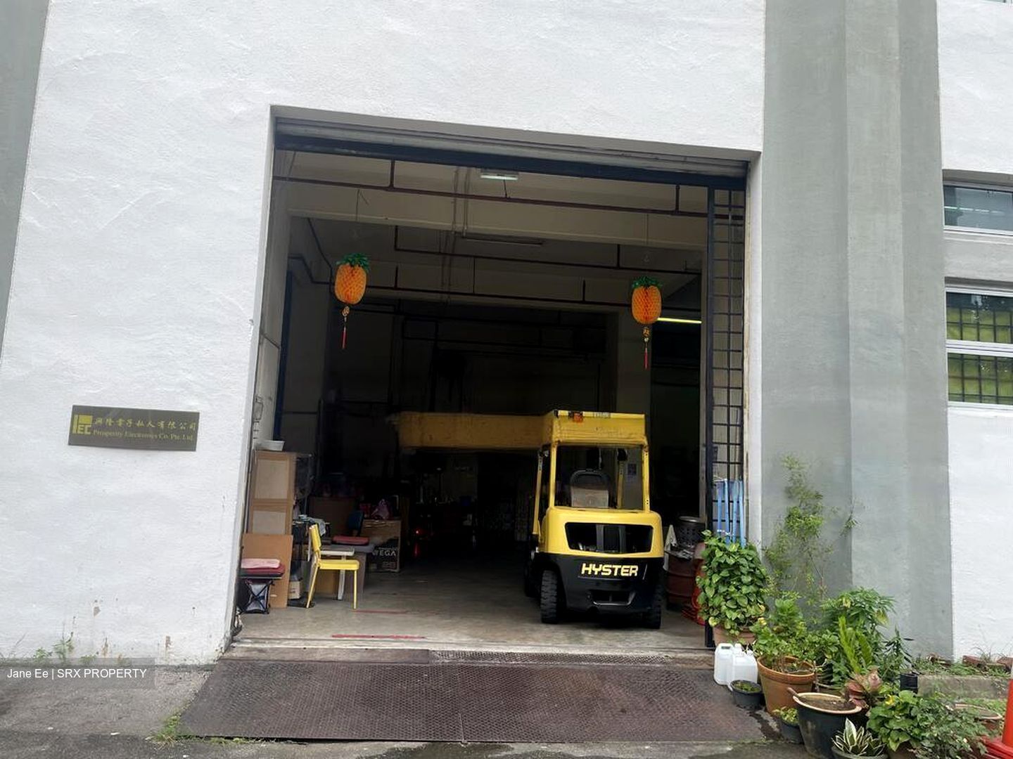Kewalram Hillview (D23), Warehouse #565829601